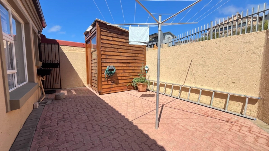 3 Bedroom Property for Sale in Island View Western Cape